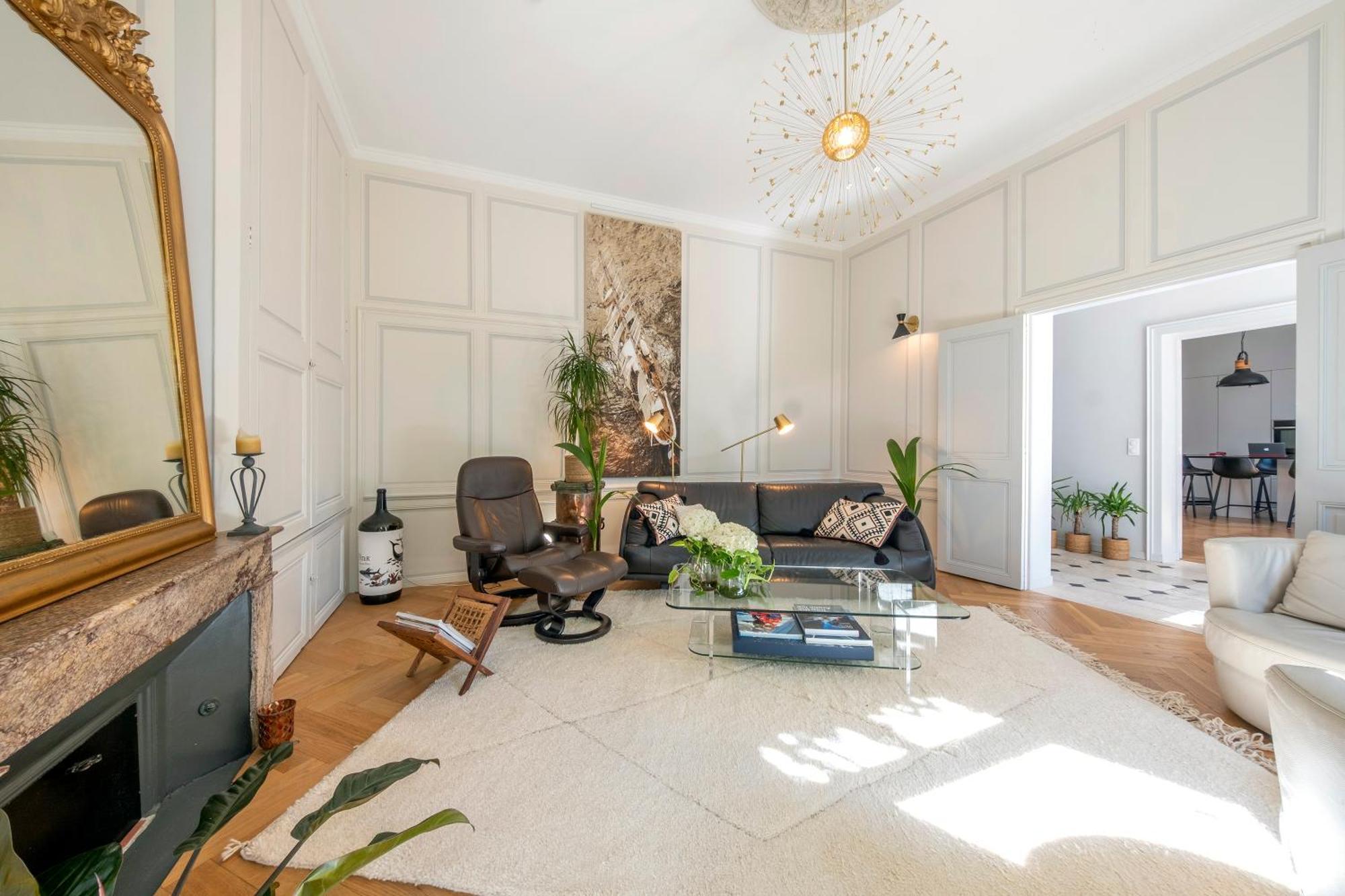 Escale Rochelaise, Gite Urbain Avec Spa Bain Nordique Et Sauna Tonneau La Rochelle  Exterior photo